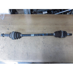 FRONT LEFT DRIVE SHAFT Hyundai Santafe 2007 2.2D 49600-2b010