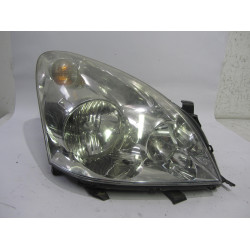 HEADLIGHT RIGHT Toyota Corolla Verso 2006 2.2 D 