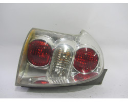 TAIL LIGHT LEFT Toyota Corolla Verso 2006 2.2 D 