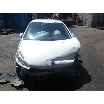 AUTO PER PEZZI Peugeot 208 2013 1.6 HDI 16V 