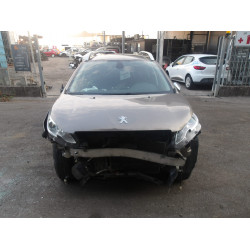 AUTO PER PEZZI Peugeot 2008 2015 1.6 HDI 16V 