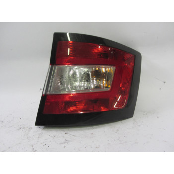 TAIL LIGHT RIGHT Škoda Fabia 2016 COMBI 1.2 TSI 6v9945112