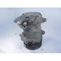 COMPRESSORE CLIMATIZZATORE Renault CLIO 2002 1.4 7700273801