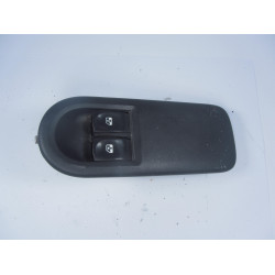 STIKALO STEKLA Renault CLIO III 2005 1.4 8200356519