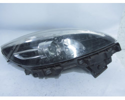 HEADLIGHT RIGHT Renault SCENIC 2012 III. 1.5 DCI 260106928r