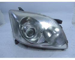 HEADLIGHT RIGHT Toyota Avensis 2004 2.0 D 