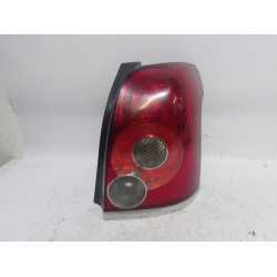 FARO POSTERIORE DESTRO Toyota Avensis  2004- 