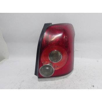 FARO POSTERIORE DESTRO Toyota Avensis  2004- 